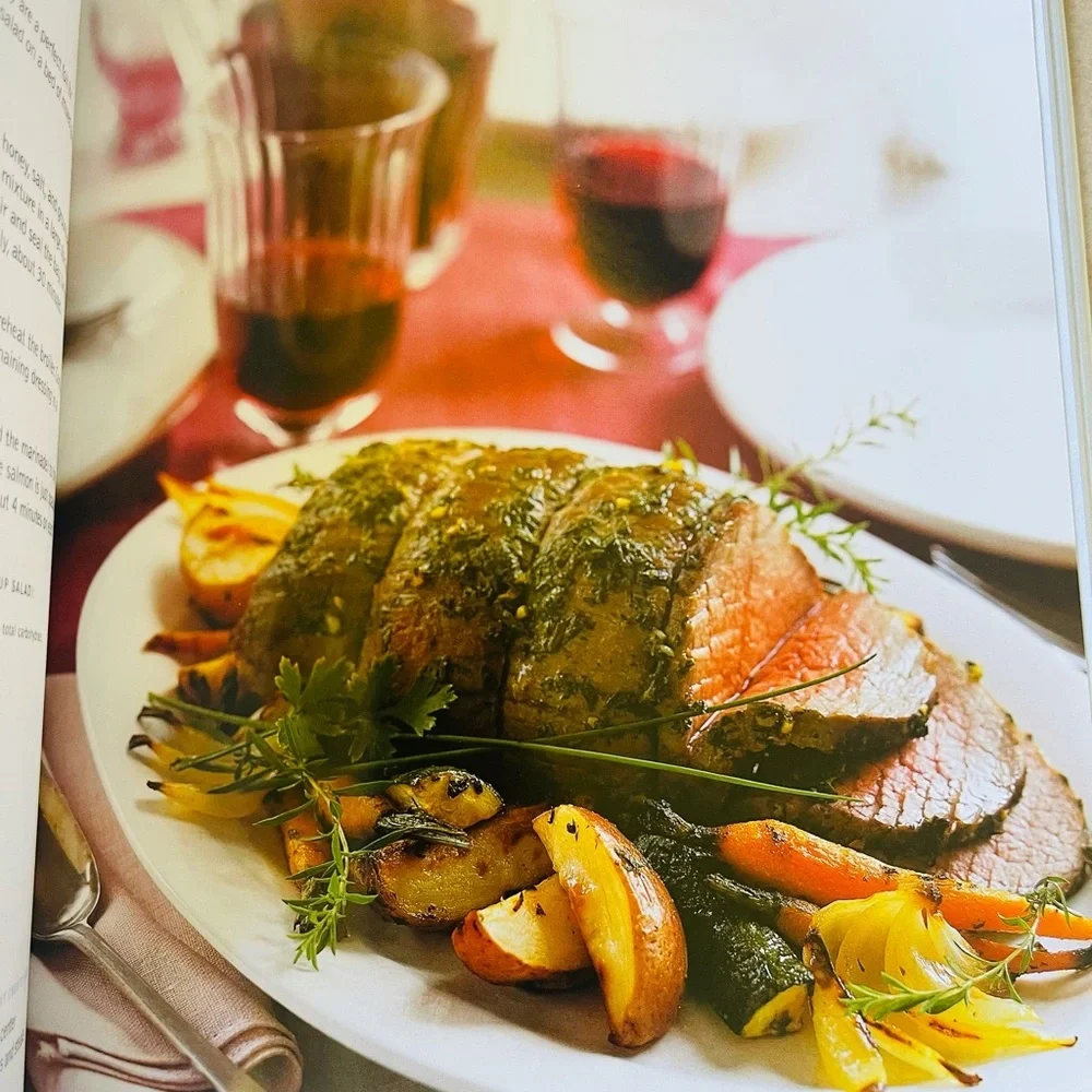 Simply Delicious: 245 No-Fuss Recipes Cook Book